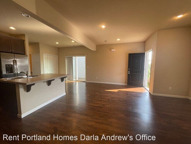Foto del edificio - 3 br, 2.5 bath House - 7194 NW 167th Avenue