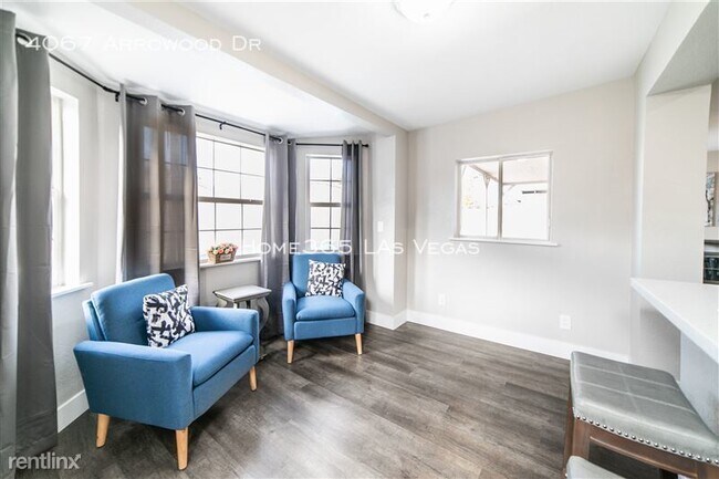 Foto del edificio - 4067 Arrowood Dr