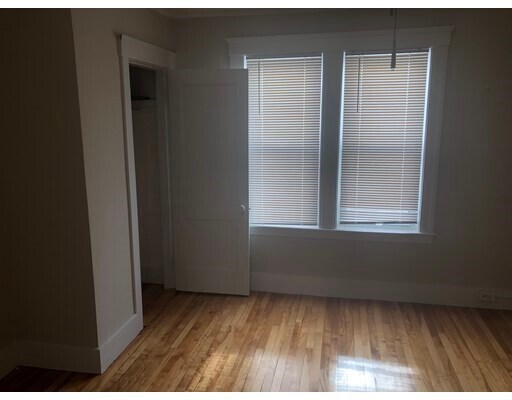 Foto del edificio - 210 Ingleside Ave