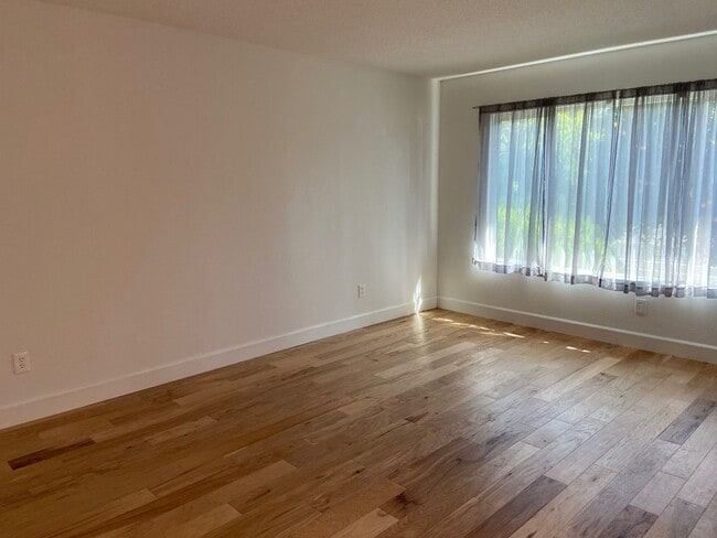 Photo - Remodeled 4 Bedroom 2 Bathroom Home with Yard