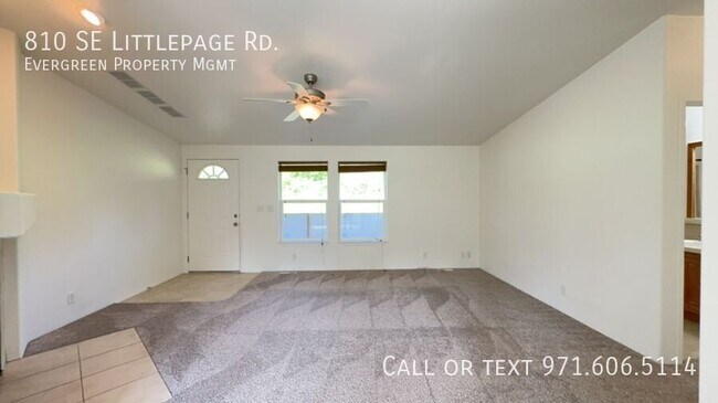 Building Photo - 810 SE Littlepage Rd