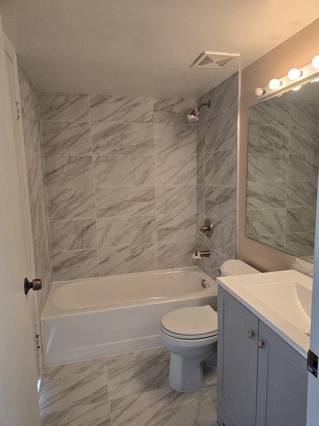 Foto del edificio - 11750 SW 18th St