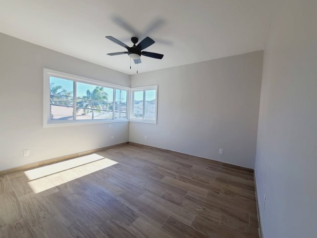 Foto del edificio - 9949 Pinewood Ave