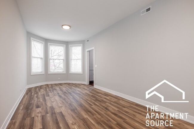 Building Photo - 2937 N Ashland Ave