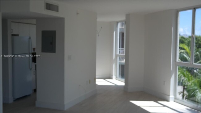 Building Photo - 1688 West Ave