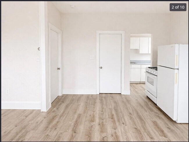 Building Photo - 11 Park St