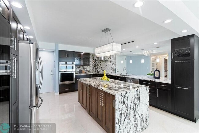 Building Photo - 4100 Galt Ocean Dr