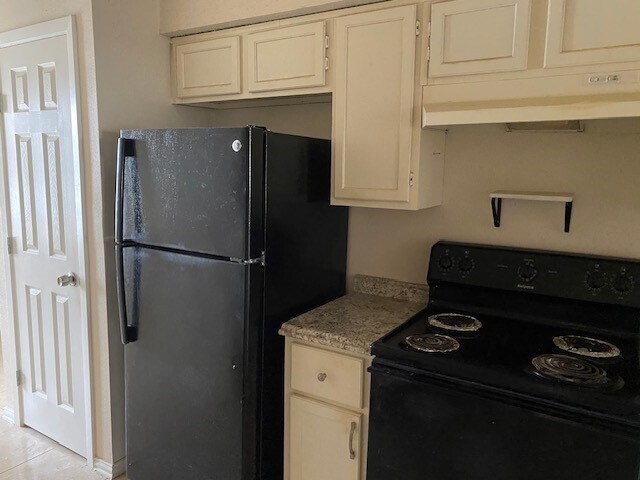 Foto del edificio - 2142 Greenbriar Colony Dr