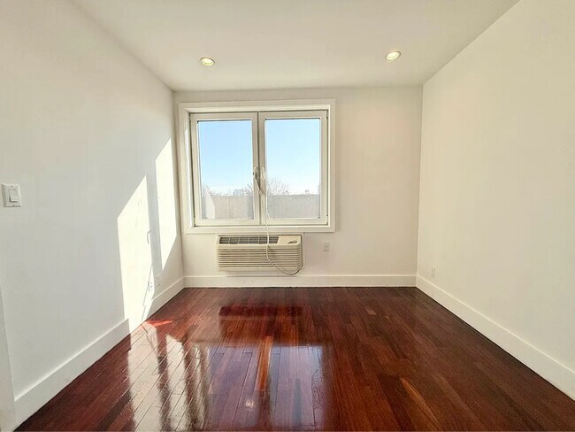 Foto del edificio - 39 Suydam St