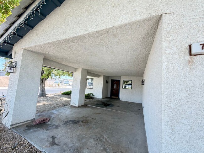 Foto del edificio - Gorgeous 3 Bed 2 Bath House in a Great Neighborhood