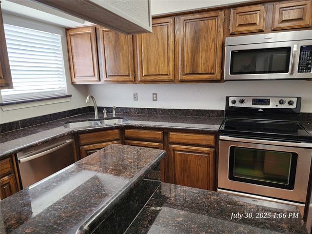 Foto del edificio - 1308 Memory Ln