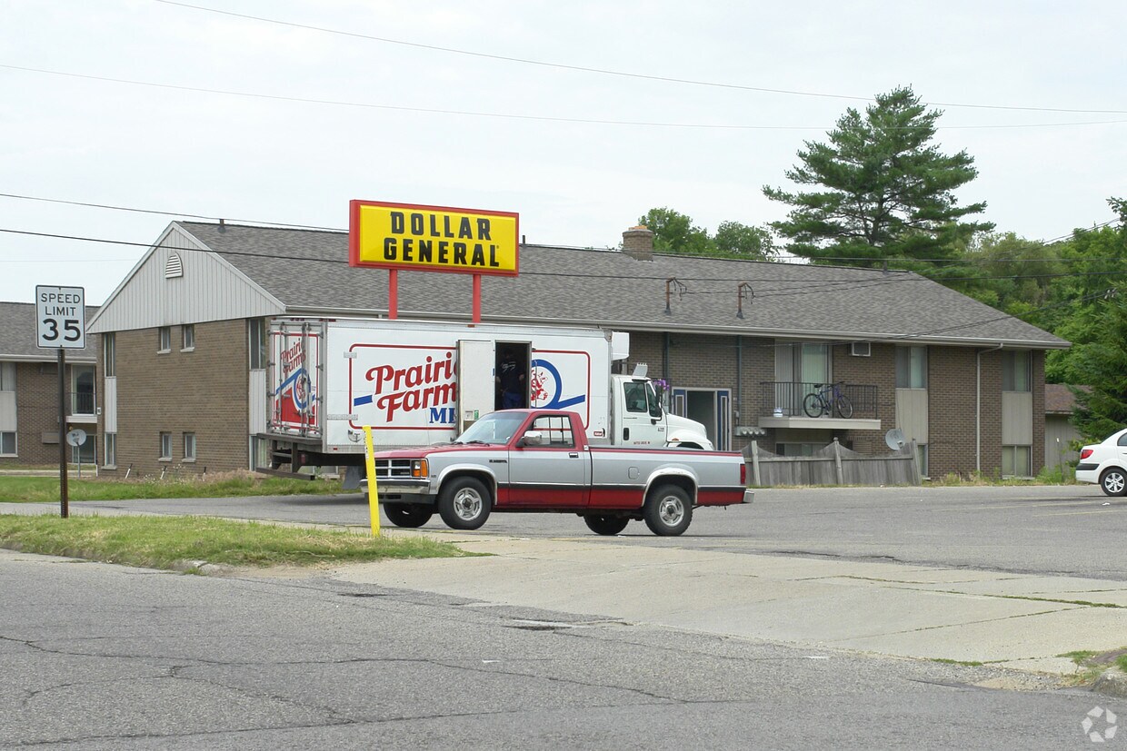 Foto del edificio - 739-745 Lincoln Ave
