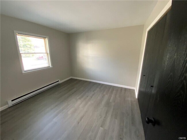 Foto del edificio - 258 California Ave