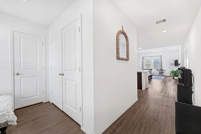 Foto del edificio - 18122 Rockvine Dr