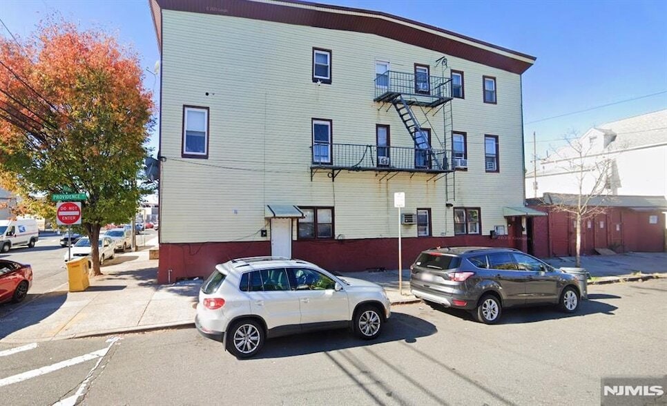 Photo - 10 Fleming Avenue Unit