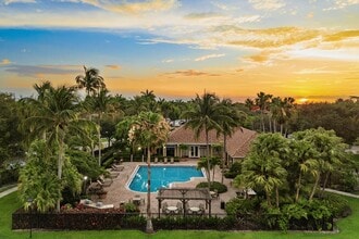 Building Photo - The Palms at Davie
