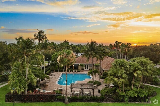 Building Photo - The Palms at Davie
