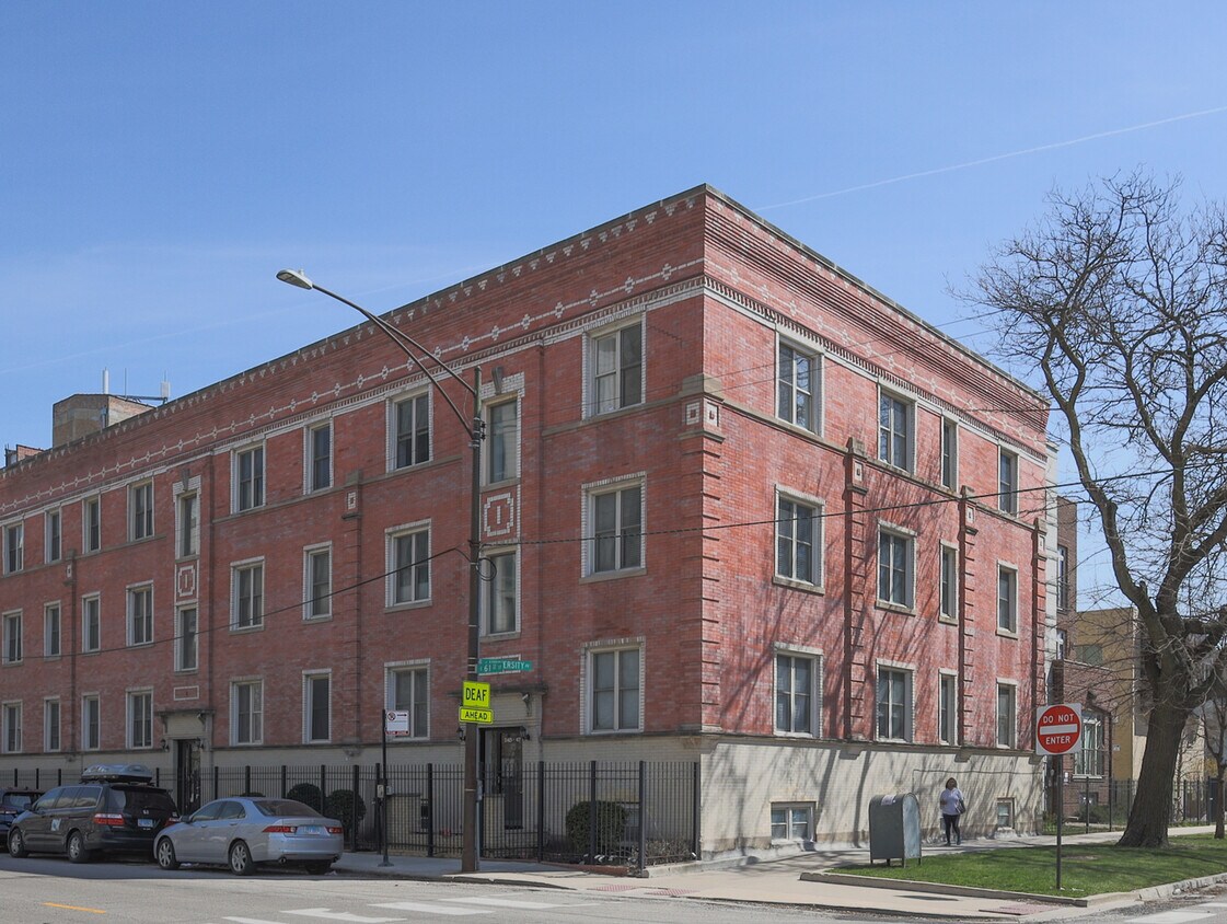 Primary Photo - 1147 E 61st St