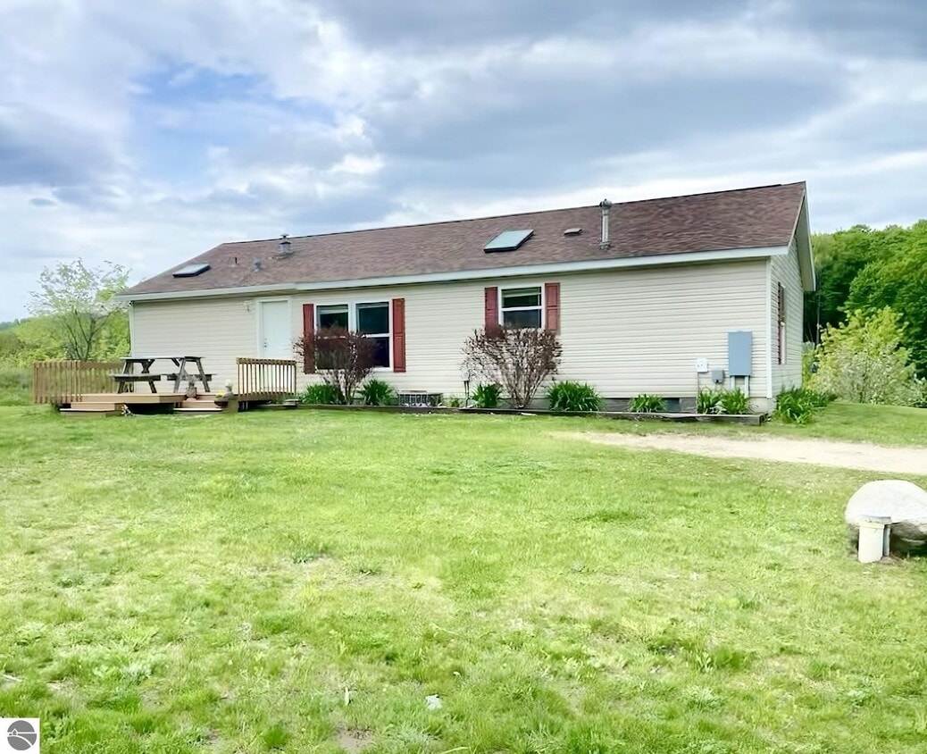 Primary Photo - 6141 E Hoxie Rd