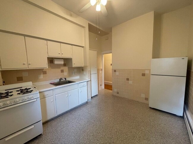 Building Photo - 7 Mt Vernon St