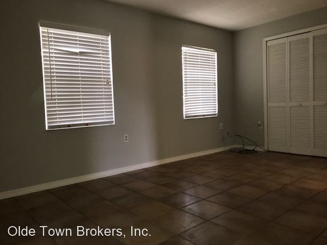 Building Photo - 2 br, 2.5 bath House - 2608 E Pine Street