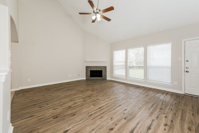 Building Photo - 26118 Cypresswood Dr