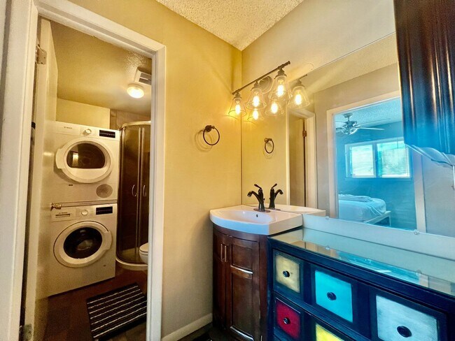 Foto del edificio - Beautifully updated condo in Winter Park