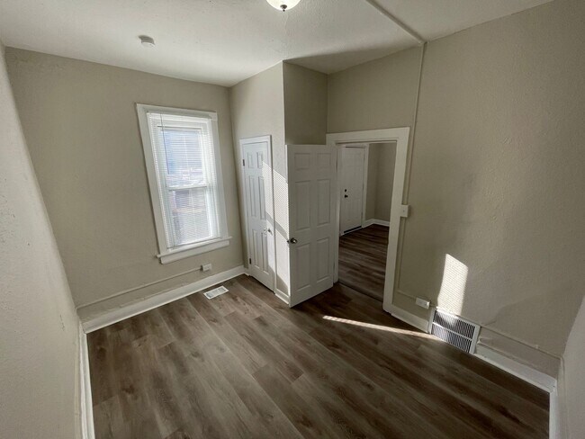 Foto del edificio - 4 Bedroom/ 2 Bath Near Mile High Stadium!