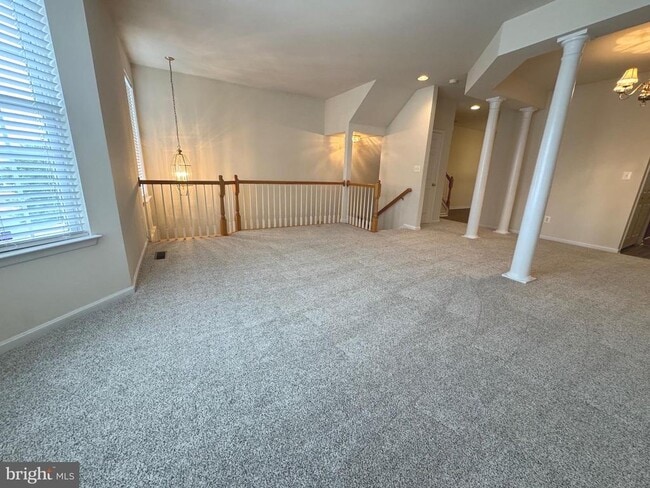 Building Photo - 8730 Phipps Farm Way