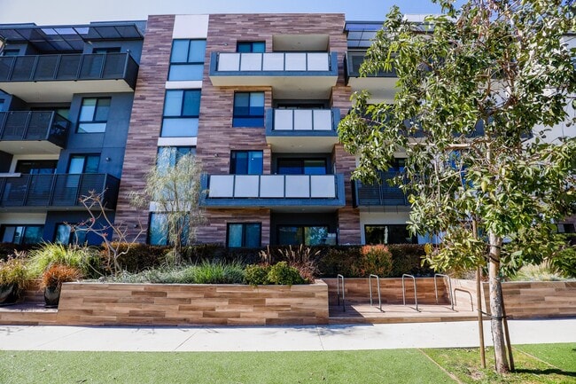 Building Photo - Cole Grove by Wiseman