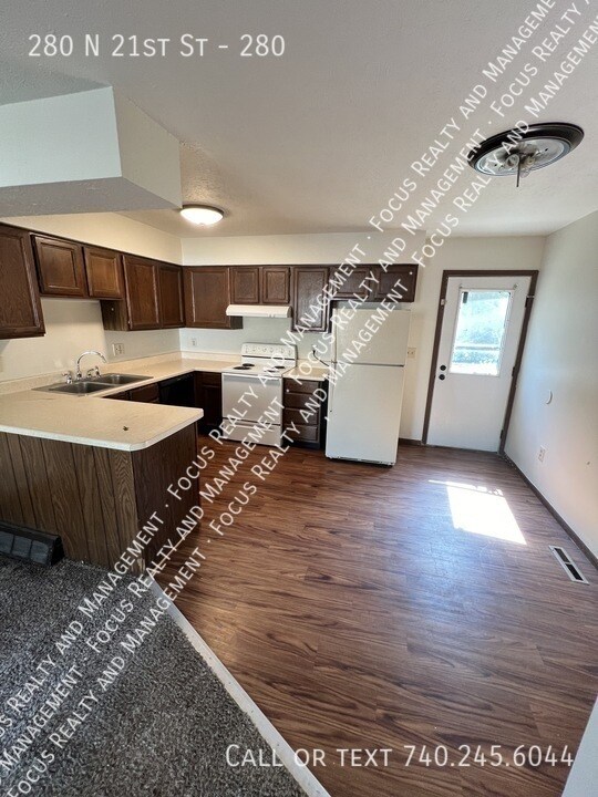 Foto del edificio - 280 N 21st St