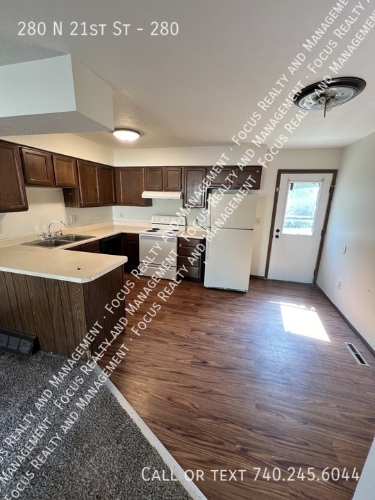 Building Photo - 280 N 21st St