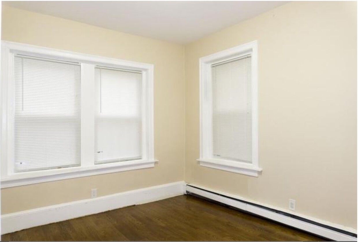 Building Photo - 724 Shawmut Ave