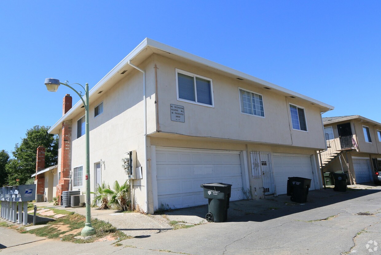 Building Photo - 101 Nedra Ct