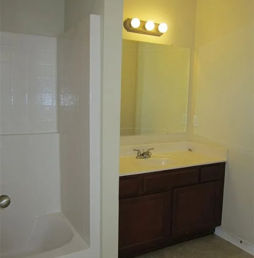 Building Photo - 1218 Welsh Ave