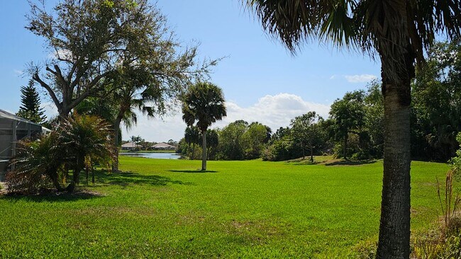 Foto del edificio - 7960 SE Peppercorn Ct