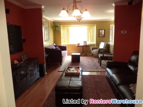 Building Photo - 15041 Cherrywood Dr