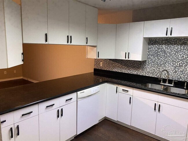 Building Photo - 13554 Perdido Key Dr