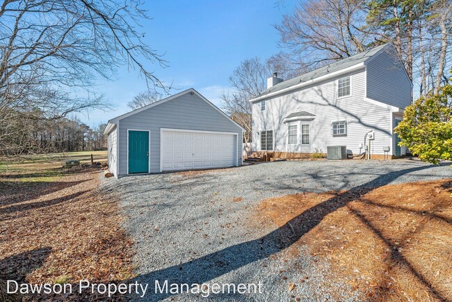 Building Photo - 3 br, 2.5 bath House - 4527 Bathurst Drive