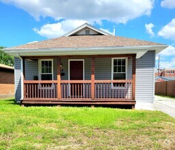 Building Photo - 769 Condit St