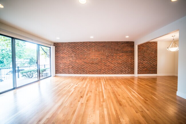 Foto del edificio - 3726 Locust St