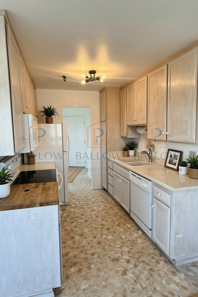 Foto del edificio - 3991 Crown Point Dr