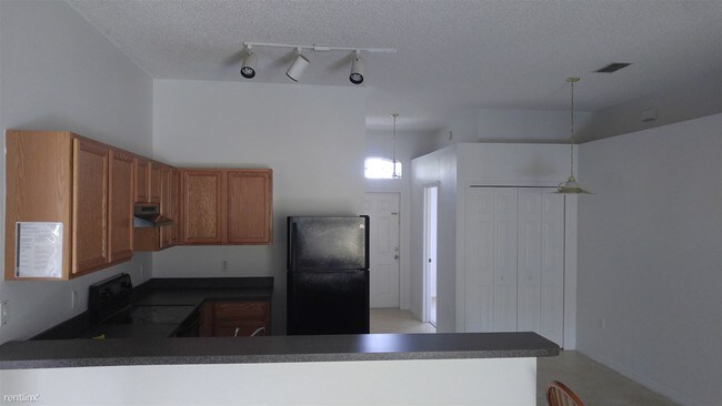 Building Photo - 30531 Pga Dr
