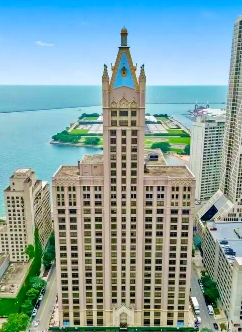 Foto principal - 680 N Lake Shore Dr