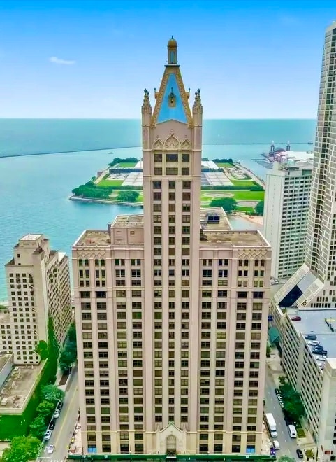 Building Photo - 680 N Lake Shore Dr