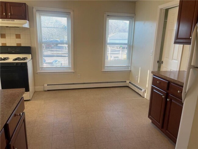 Foto del edificio - 585 Main St