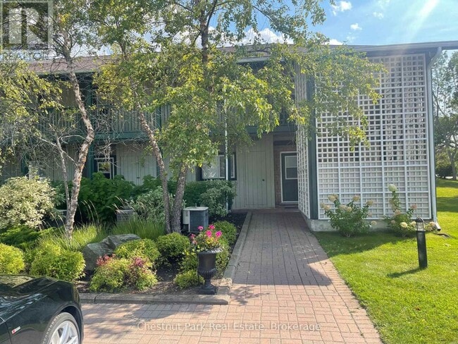 Building Photo - 684 Johnston Pk Ave