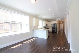 Building Photo - 140 Minden St