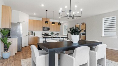 Building Photo - 3514 Lovebird Ln