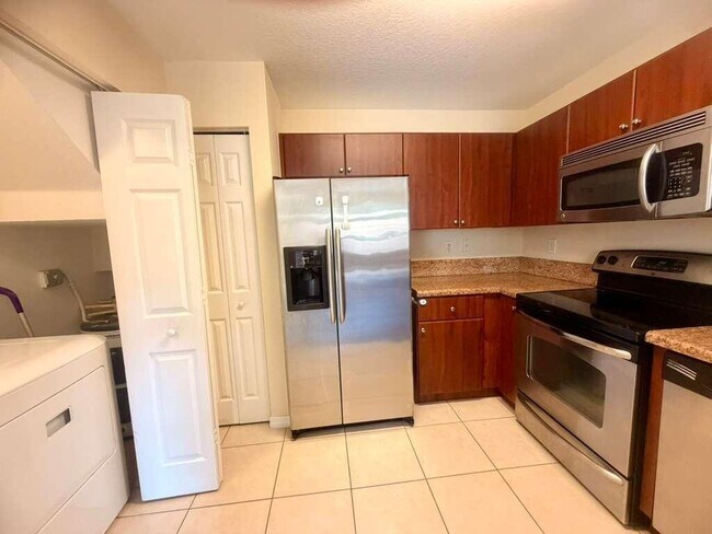 Foto del edificio - 14363 SW 11th St